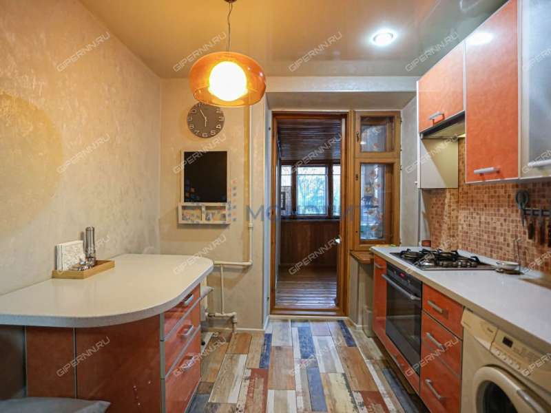 трёхкомнатная квартира на Сормовском шоссе дом 12