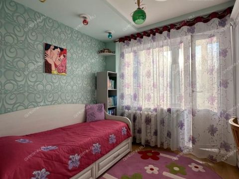 4-komnatnaya-ul-yuliusa-fuchika-d-7 фото