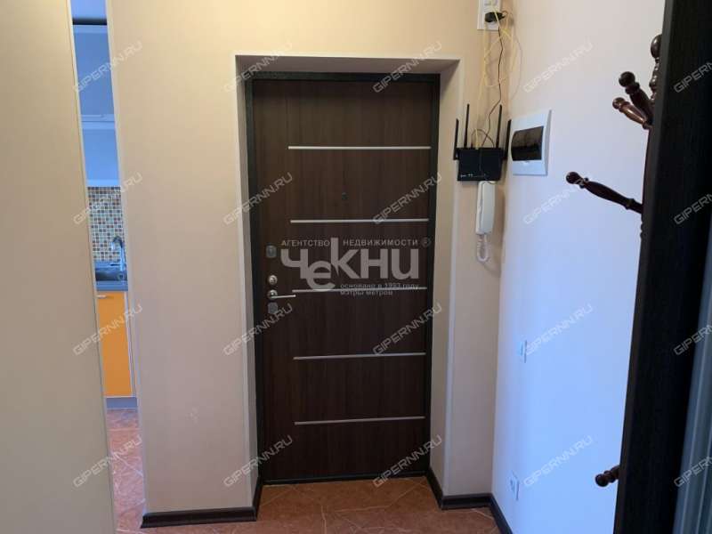 трёхкомнатная квартира на Полтавской улице дом 2А