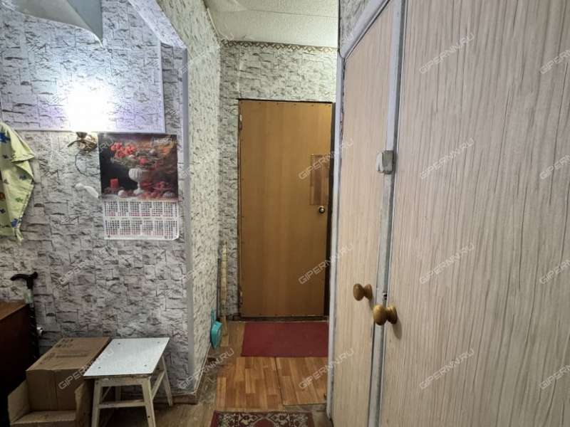 двухкомнатная квартира на улице Военных Комиссаров дом 5