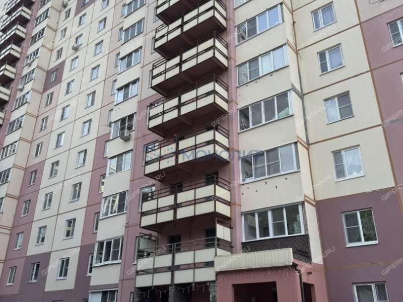 трёхкомнатная квартира на улице Родионова дом 27