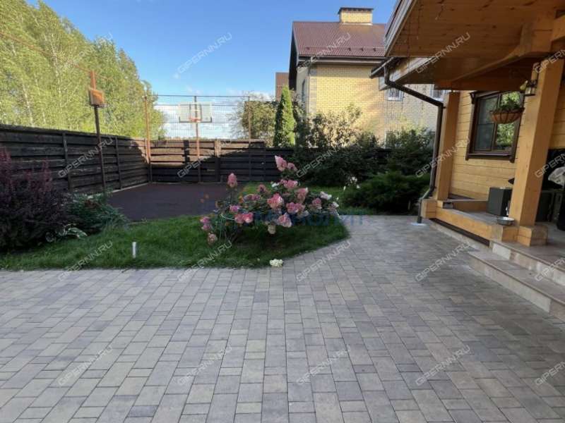 дом на Сиреневой улице