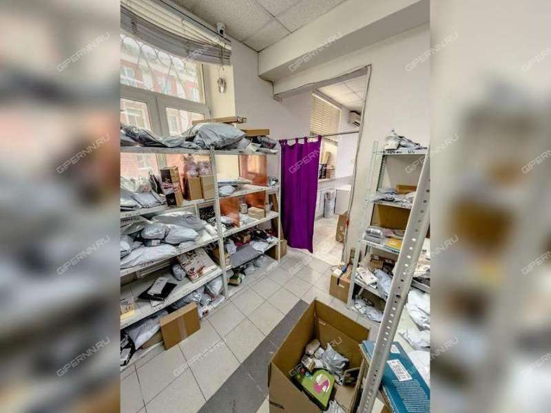 помещение под коммерческую недвижимость на Совнаркомовской улице