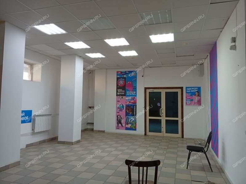 помещение под торговую площадь на улице Сазанова