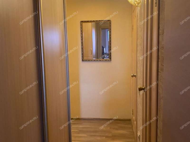 трёхкомнатная квартира в Центральном микрорайоне дом 18 город Выкса