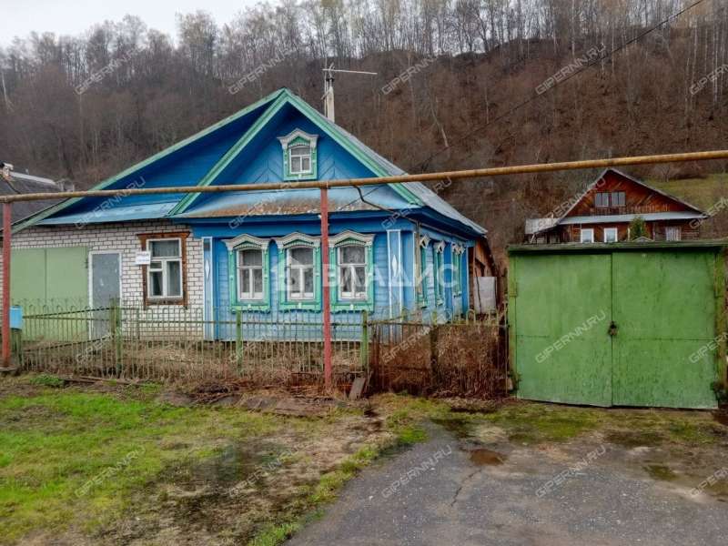 дом на улице Куйбышева село Безводное