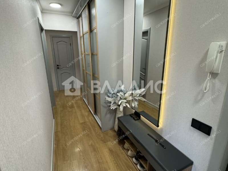 трёхкомнатная квартира на 8 посёлок Дружный