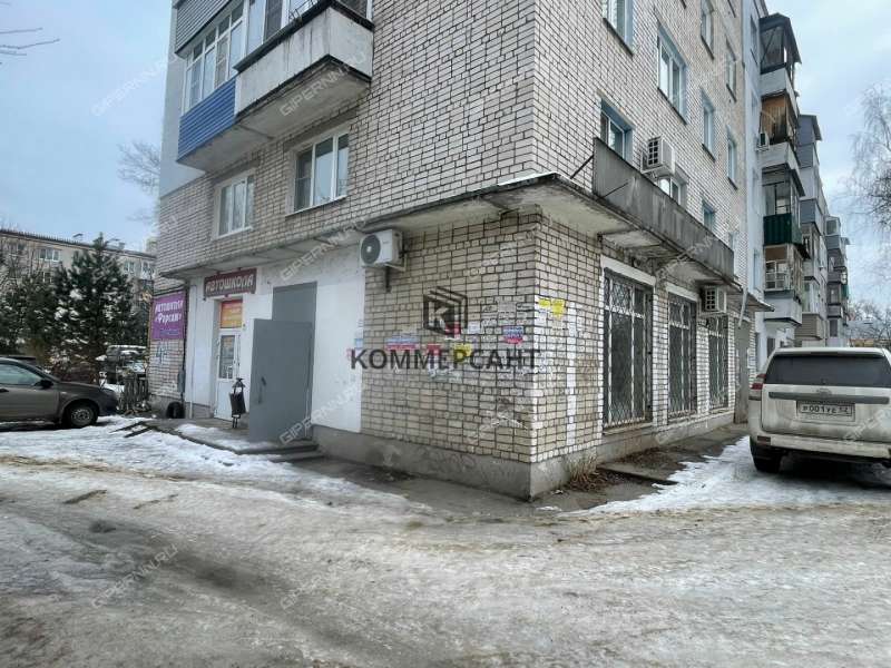 помещение под торговую площадь на Путейской улице