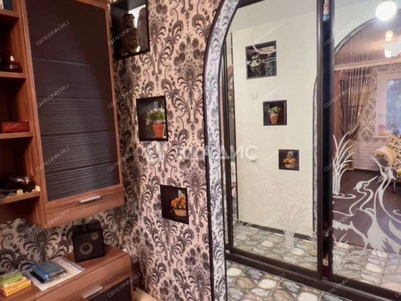 трёхкомнатная квартира на улице Шаляпина дом 20