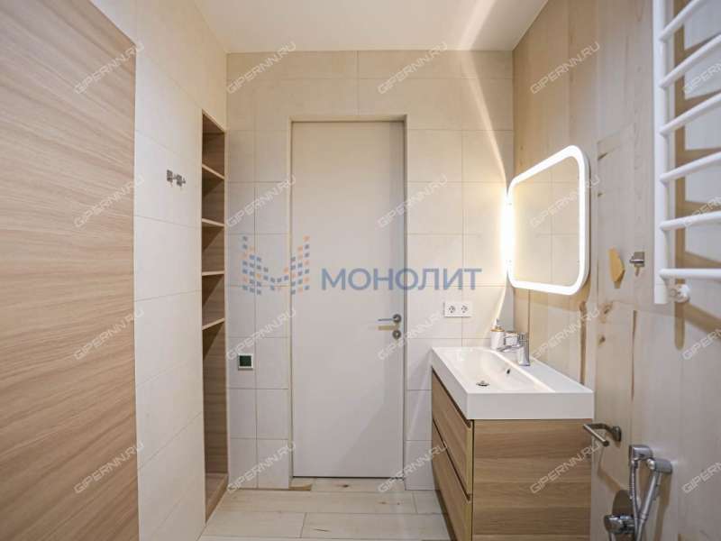 трёхкомнатная квартира на Республиканской улице дом 43 к1