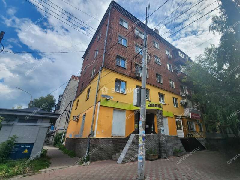 помещение под торговую площадь на улице Октябрьской Революции