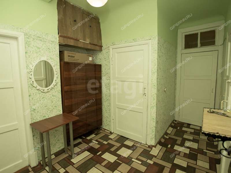 трёхкомнатная квартира на улице Страж Революции дом 23