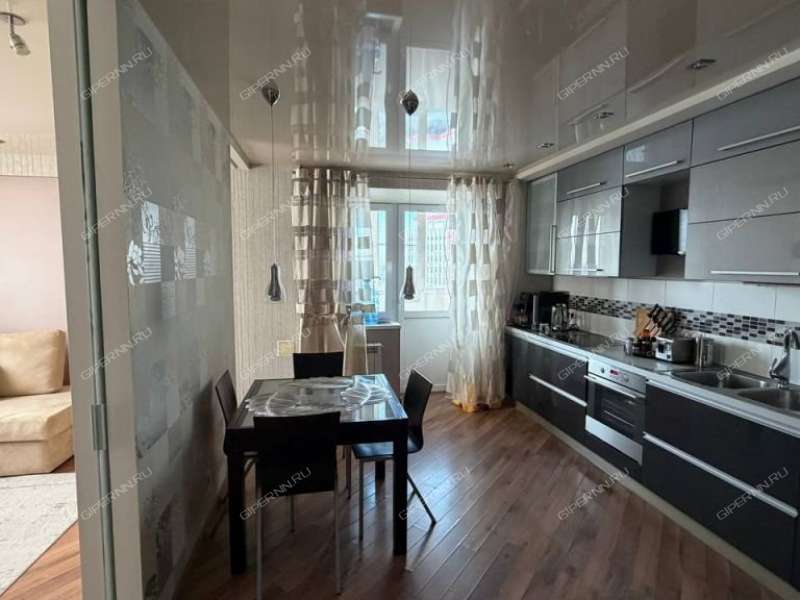 двухкомнатная квартира на улице Июльских Дней дом 19