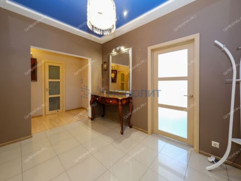 3-komnatnaya-ul-rodionova-d-39 фото