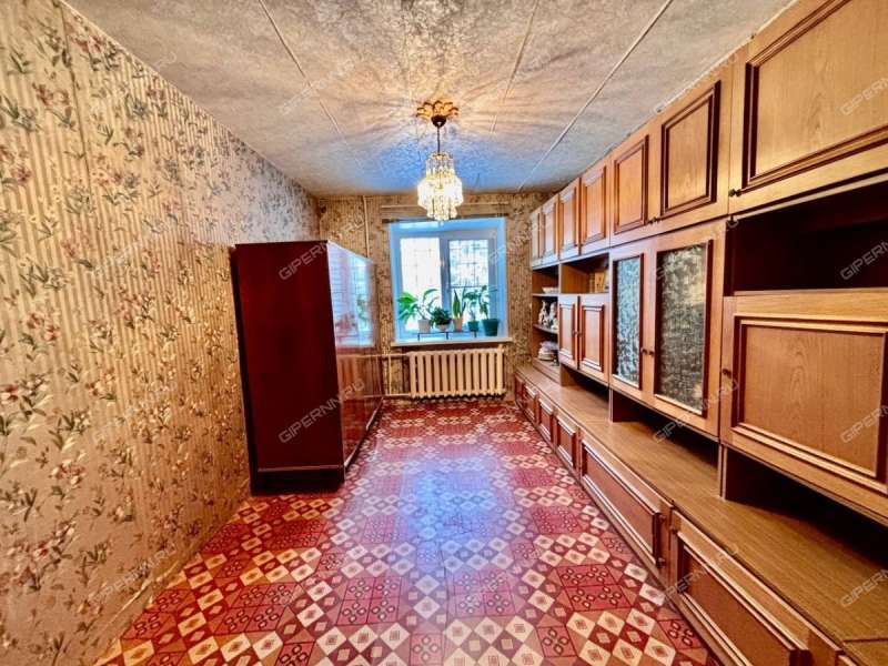 четырёхкомнатная квартира на улице Сурикова дом 16А