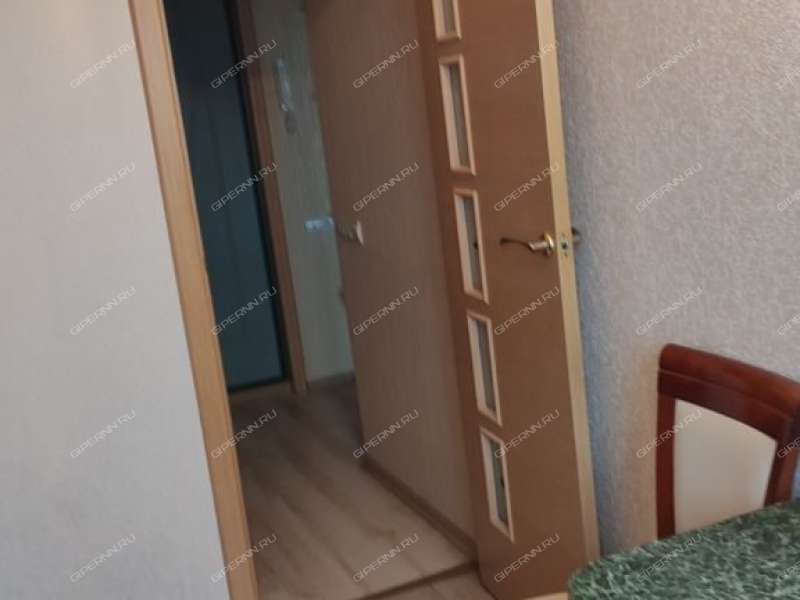 трёхкомнатная квартира на улице Коминтерна дом 22