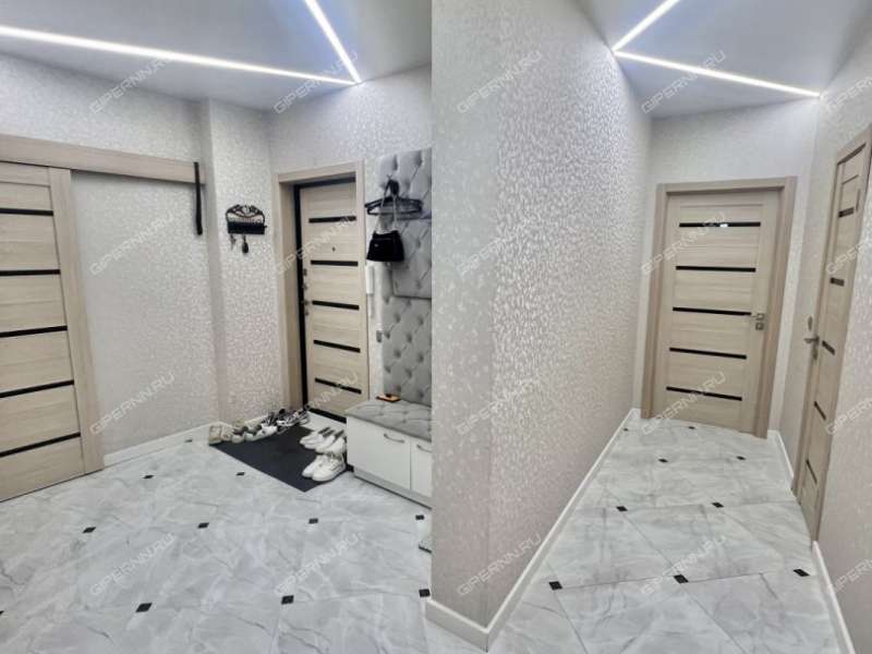 трёхкомнатная квартира в 6-м микрорайоне дом 36 город Кстово