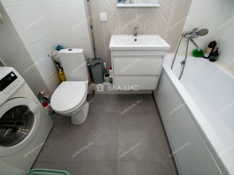 1-komnatnaya-ul-geroya-sovetskogo-soyuza-safronova-d-7-k1 фото