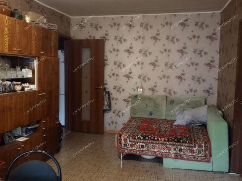 трёхкомнатная квартира в посёлке Мостоотряд дом 27