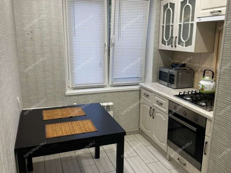 двухкомнатная квартира в 2-м микрорайоне дом 23 город Кстово