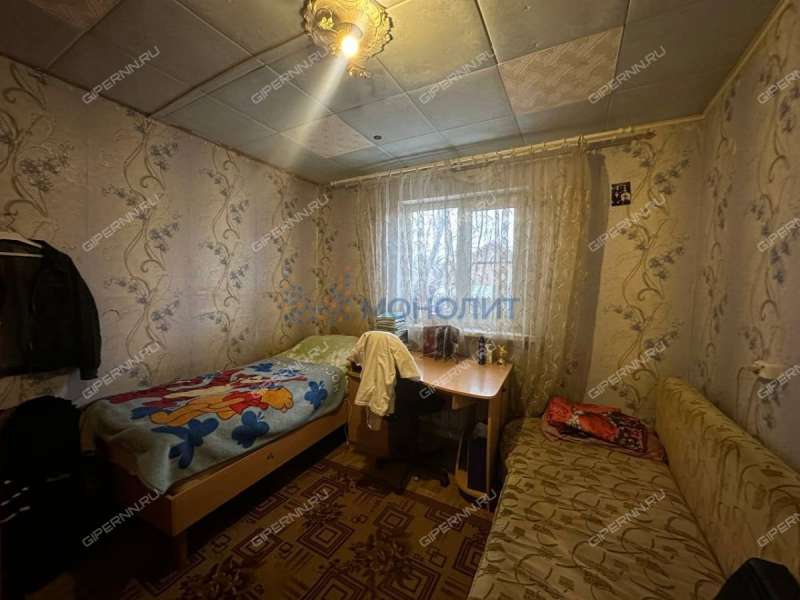 дом на -