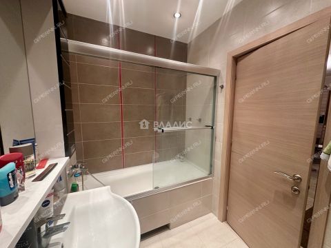 1-komnatnaya-b-r-akademika-koroleva-d-10 фото