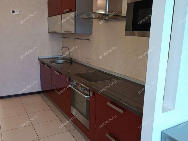 трёхкомнатная квартира на улице Коминтерна дом 139