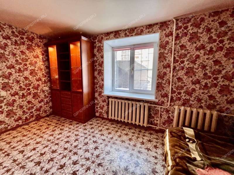 четырёхкомнатная квартира на улице Сурикова дом 16А