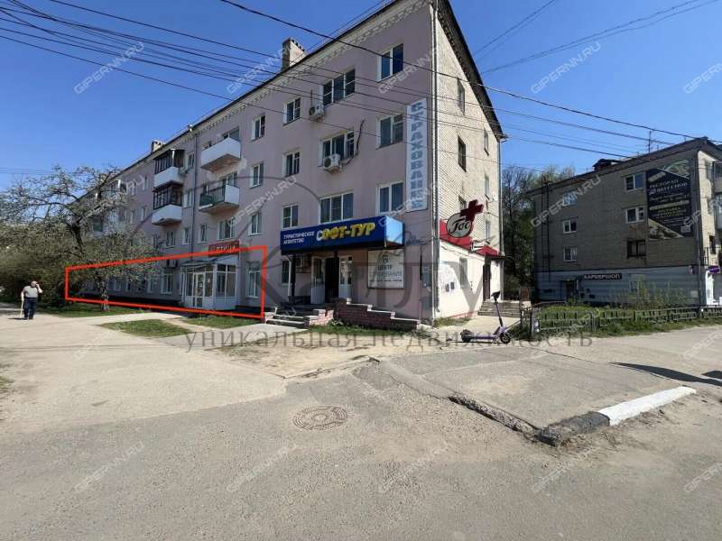 помещение под торговую площадь на Октябрьской улице город Бор