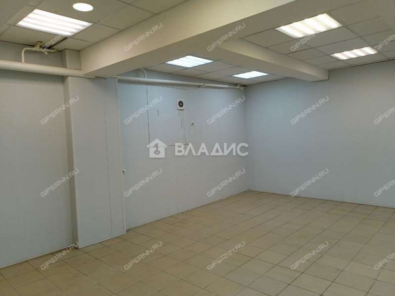 помещение под торговую площадь на улице Октябрьской Революции