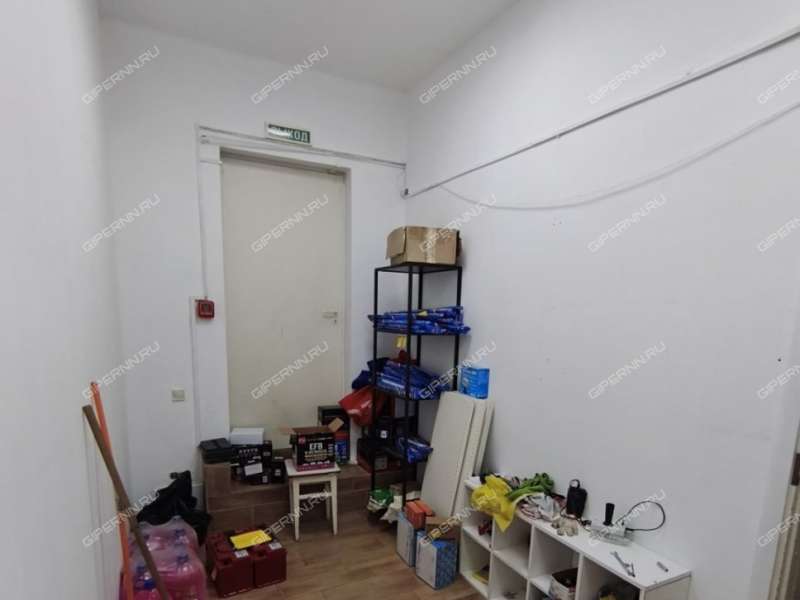 помещение под торговую площадь на улице Октябрьской Революции