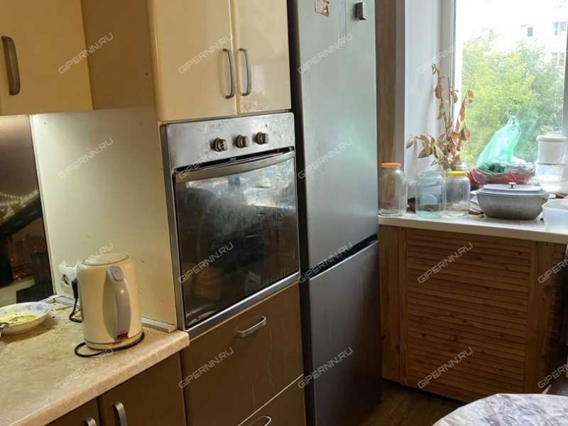 трёхкомнатная квартира на улице Чкалова дом 41