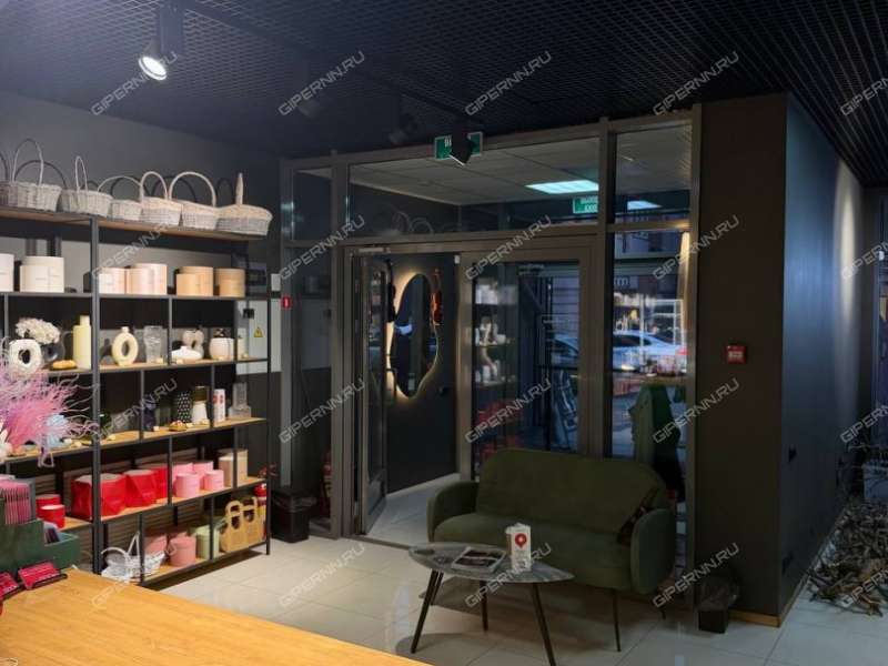 помещение под торговую площадь на улице Максима Горького