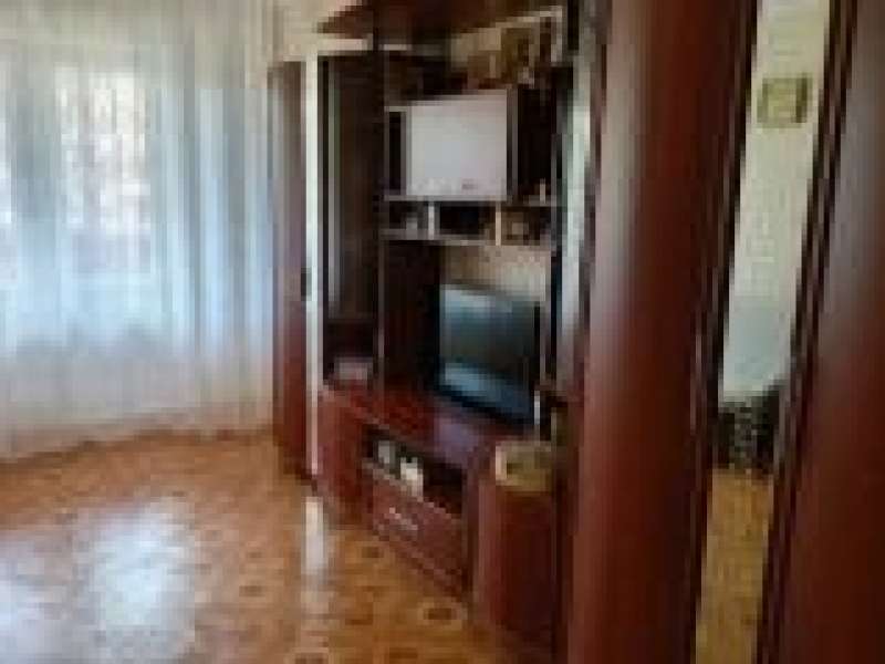 трёхкомнатная квартира в 6-м микрорайоне дом 17б