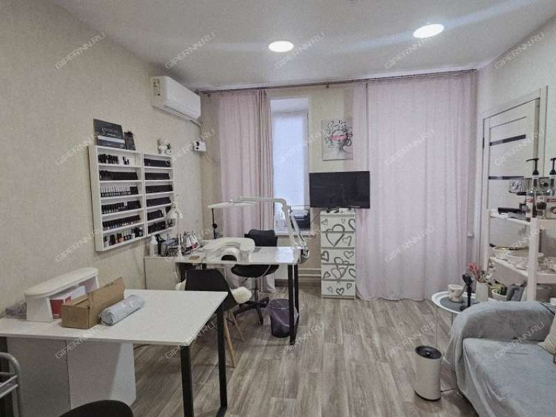 помещение под помещение свободного назначения на Казанском шоссе