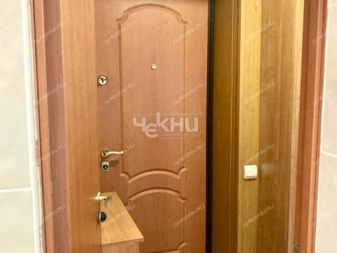 3-komnatnaya-ul-erevanskaya-d-2-5 фото