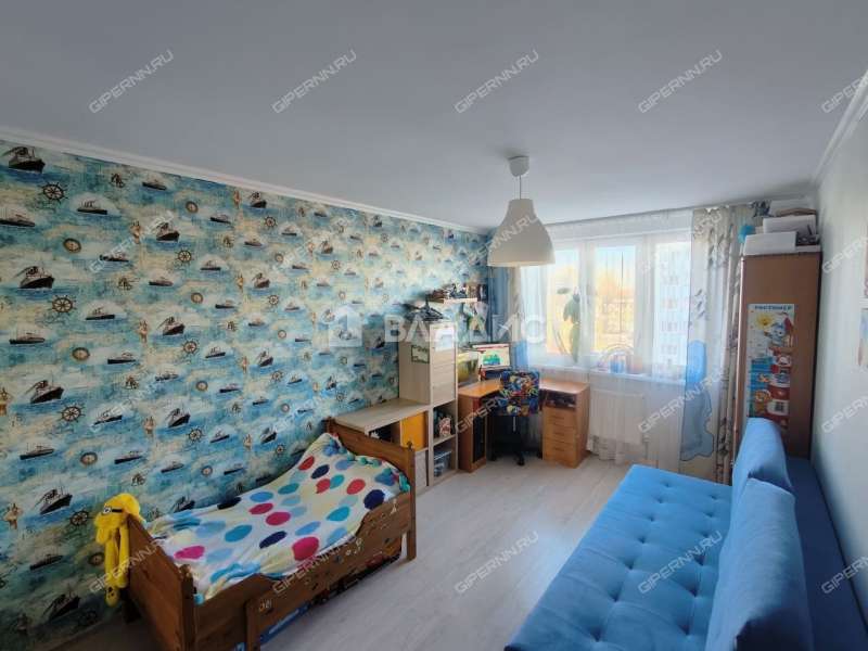 трёхкомнатная квартира на Краснозвёздной улице дом 31