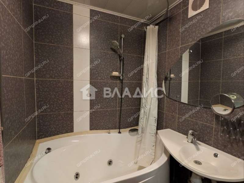 двухкомнатная квартира на улице Нартова дом 19