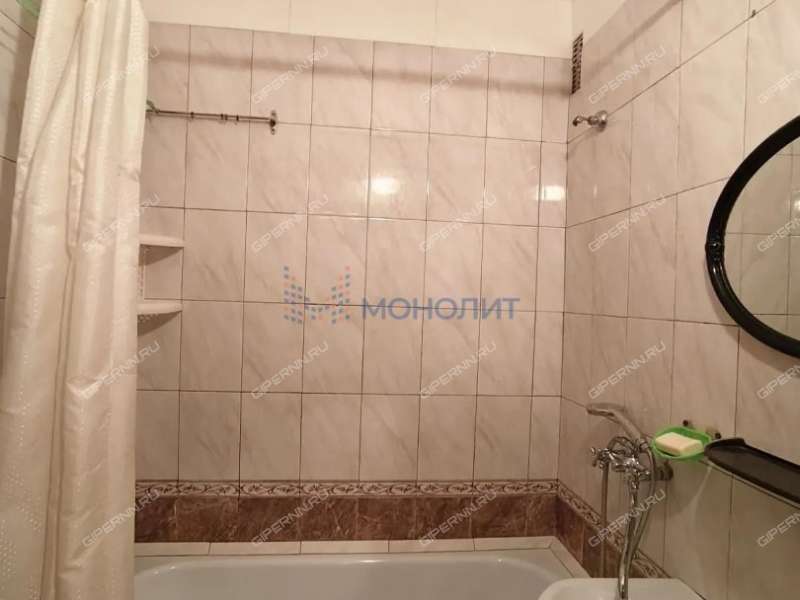 трёхкомнатная квартира на улице Героев Космоса дом 10