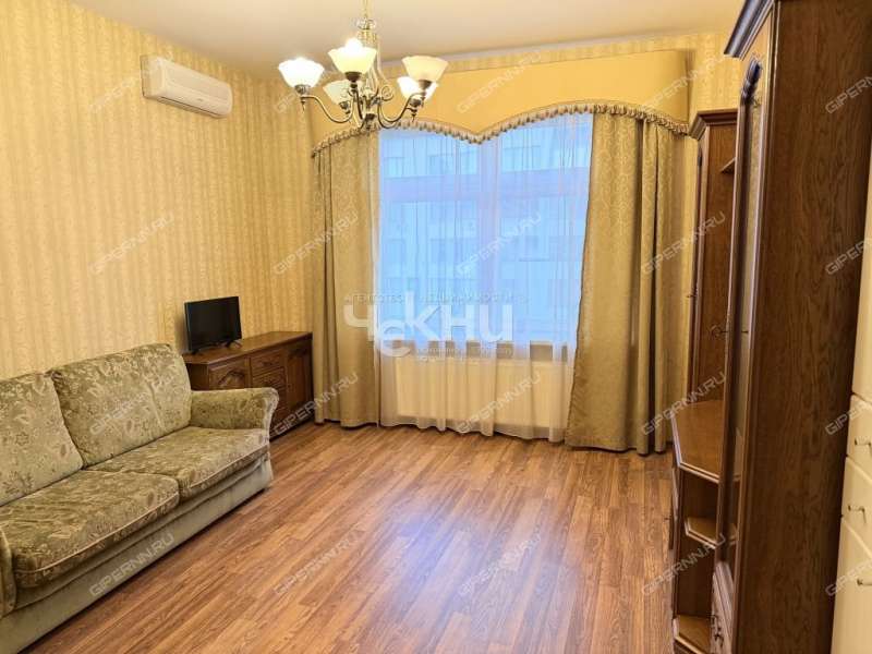шестикомнатная квартира на Почтовом съезде дом 15а
