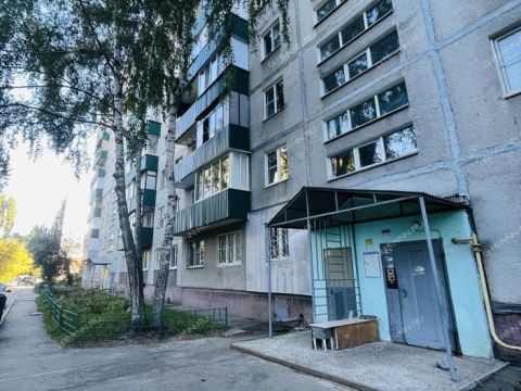 2-komnatnaya-ul-admirala-makarova-d-5 фото