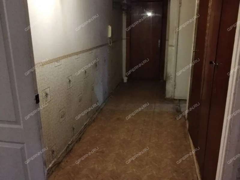 трёхкомнатная квартира на улице Максима Горького дом 152а
