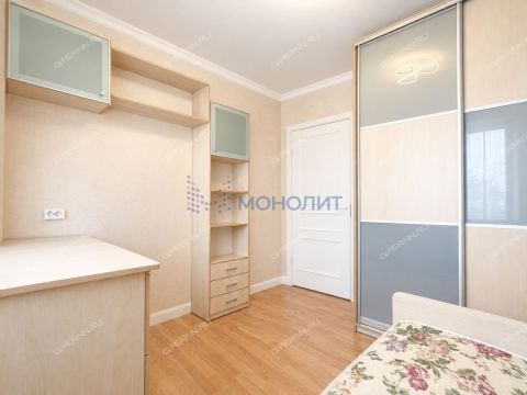 3-komnatnaya-b-r-60-letiya-oktyabrya-d-7 фото