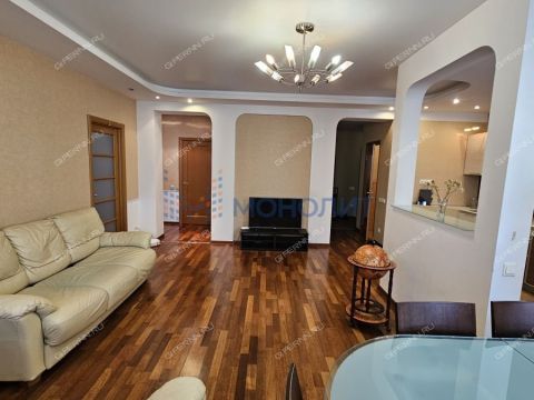 4-komnatnaya-ul-vaneeva-d-25-88 фото