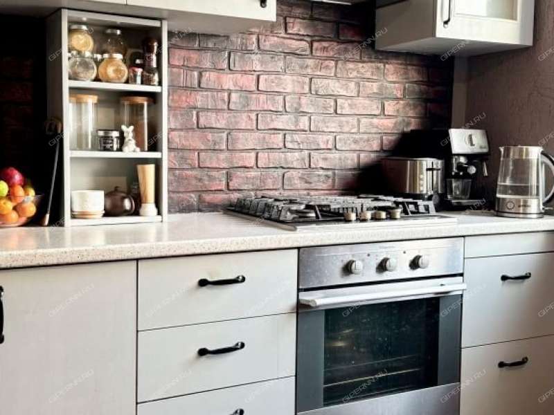 двухкомнатная квартира на улице Краснодонцев дом 13