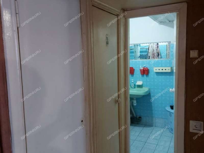 трёхкомнатная квартира на улице 1 Мая дом 8 город Семёнов