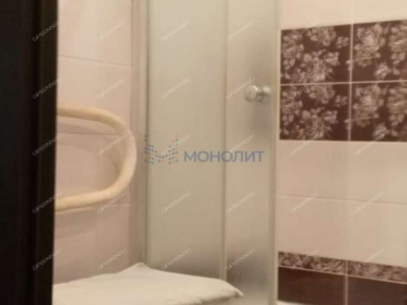 трёхкомнатная квартира на улице Коминтерна дом 14