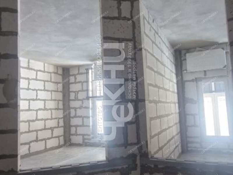 однокомнатная квартира на улице Июльских Дней дом 11