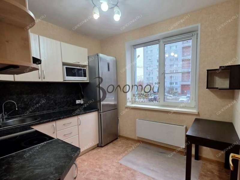 однокомнатная квартира на улице Движенцев дом 34