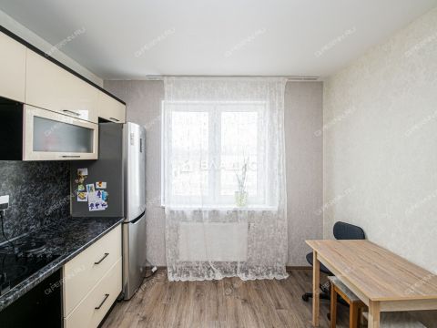 2-komnatnaya-ul-romantikov-d-1 фото